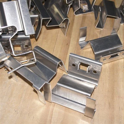 Žigosanje aluminijaste plošče